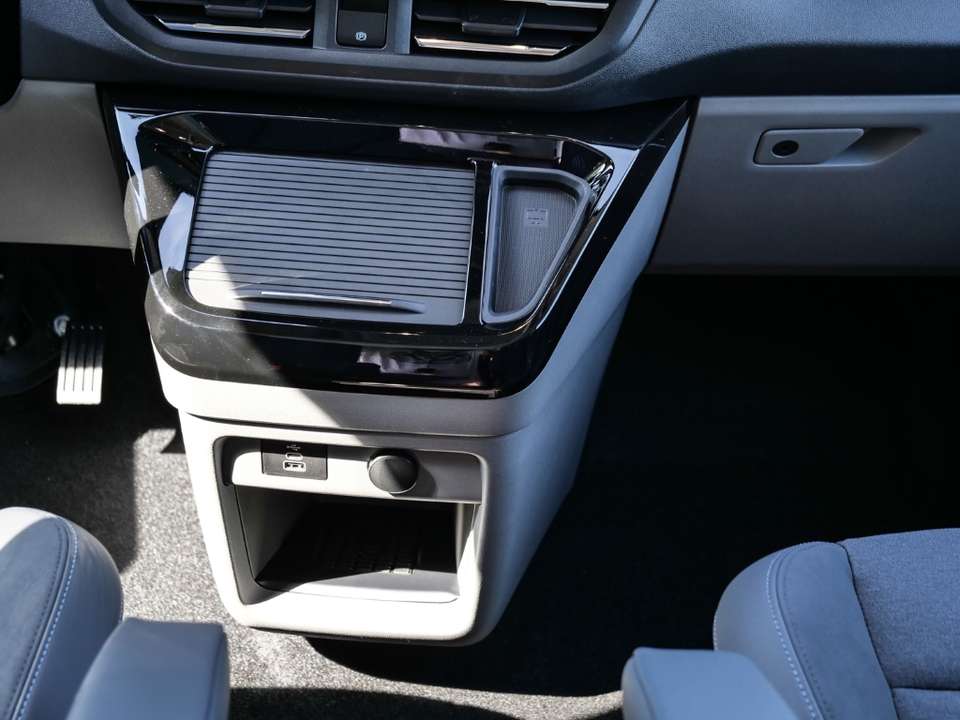 Ford Tourneo Custom - Imagem 12