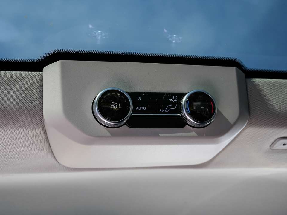 Ford Tourneo Custom - Imagem 13
