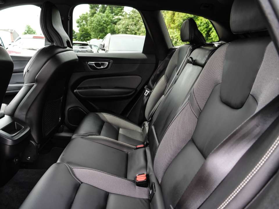 Volvo XC60 - Imagem 8