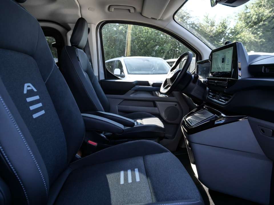 Ford Tourneo Custom - Imagem 14