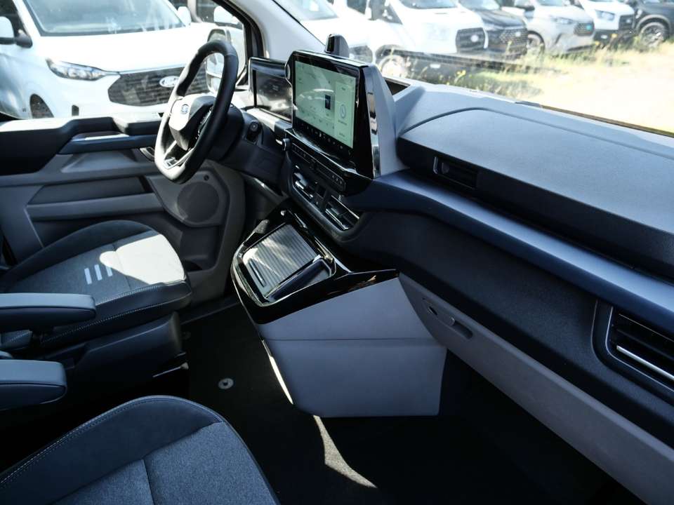 Ford Tourneo Custom - Imagem 15