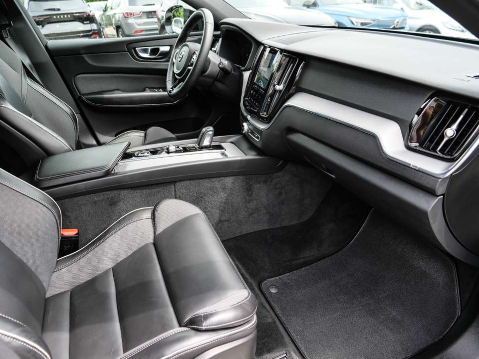 Volvo XC60 - Imagem 12