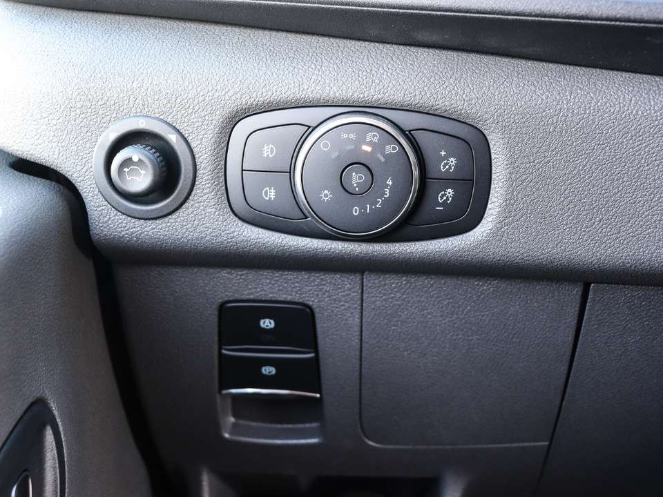 Ford Transit - Imagem 12