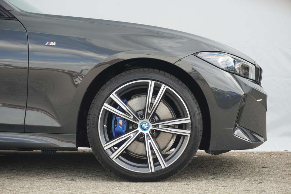 BMW 320 - Imagem 6