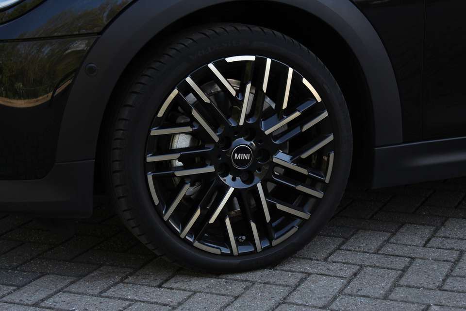 MINI Cooper C Cabrio - Imagem 14