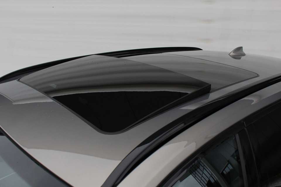 BMW 330 - Imagem 7