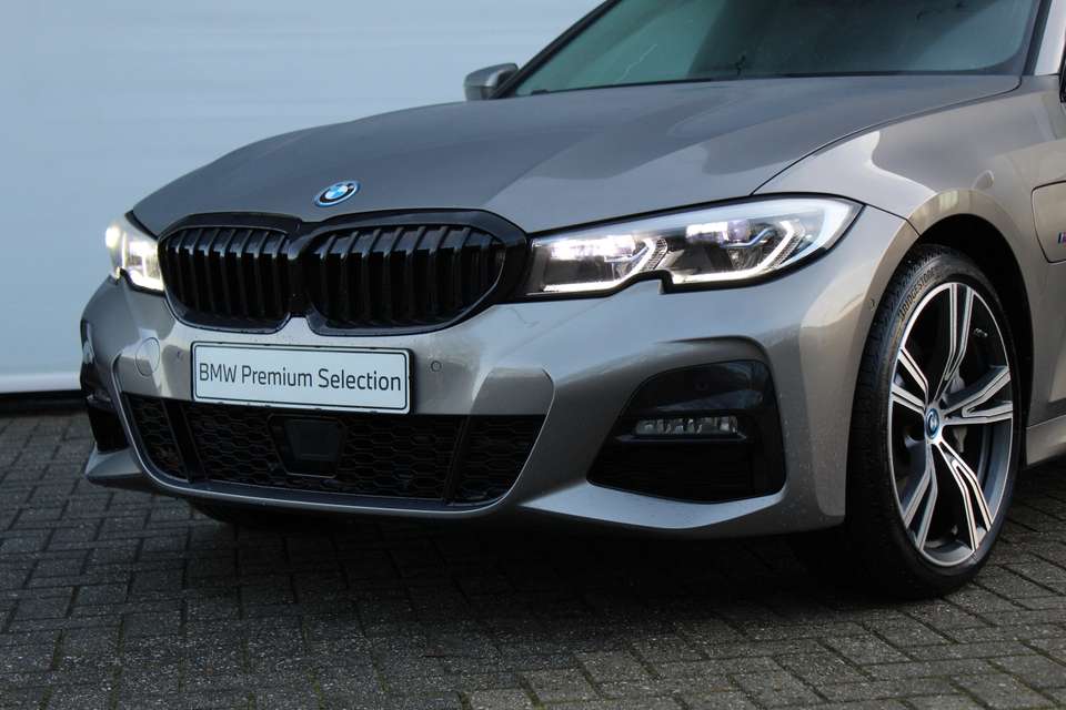 BMW 330 - Imagem 10