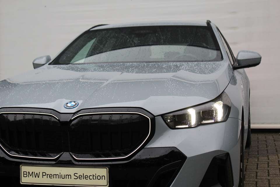 BMW 550 - Imagem 14