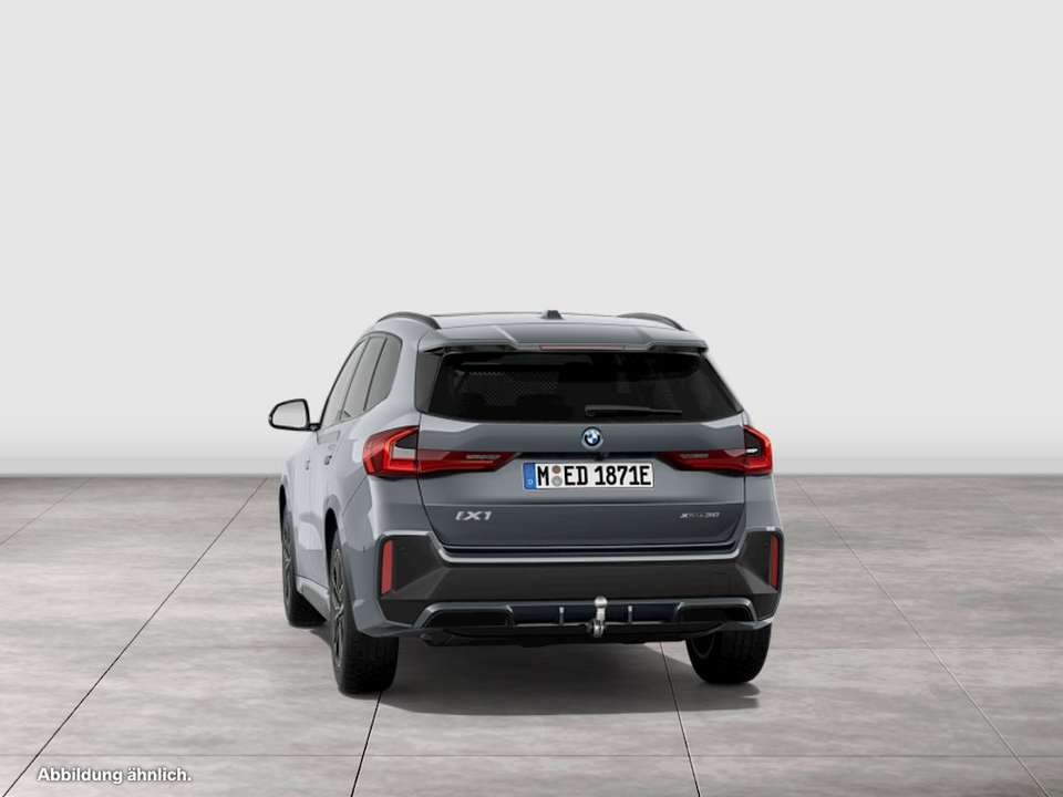 BMW iX1 - Imagem 7