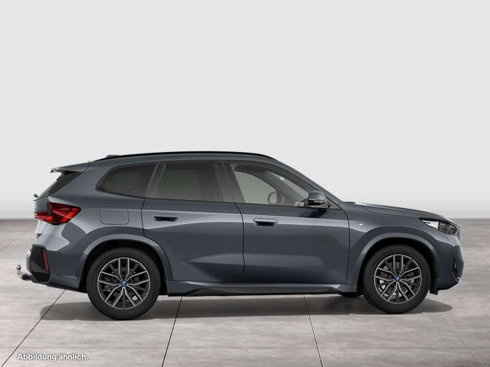 BMW iX1 - Imagem 9