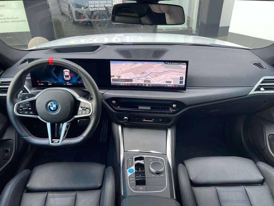 BMW i4 - Imagem 10