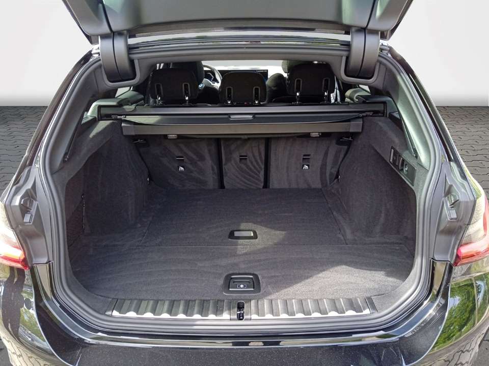 BMW 330 - Imagem 11