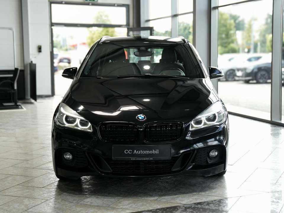 BMW 220 - Imagem 6