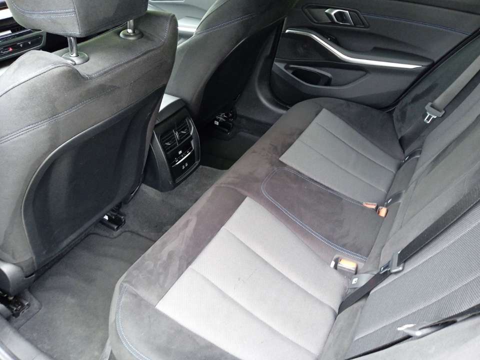 BMW 320 - Imagem 12