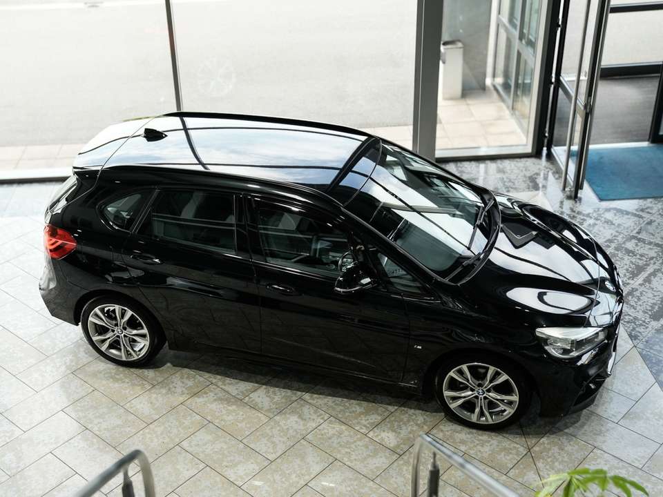BMW 220 - Imagem 8