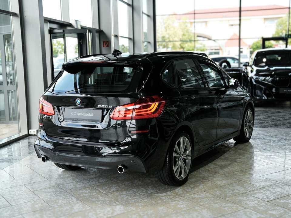 BMW 220 - Imagem 9