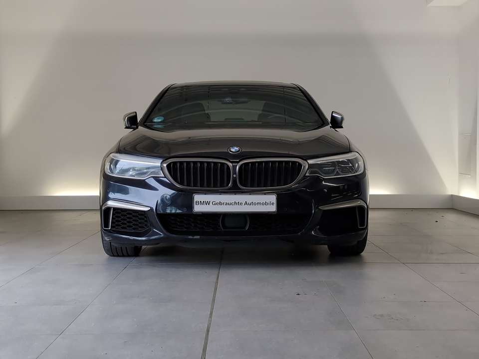 BMW M550 - Imagem 2