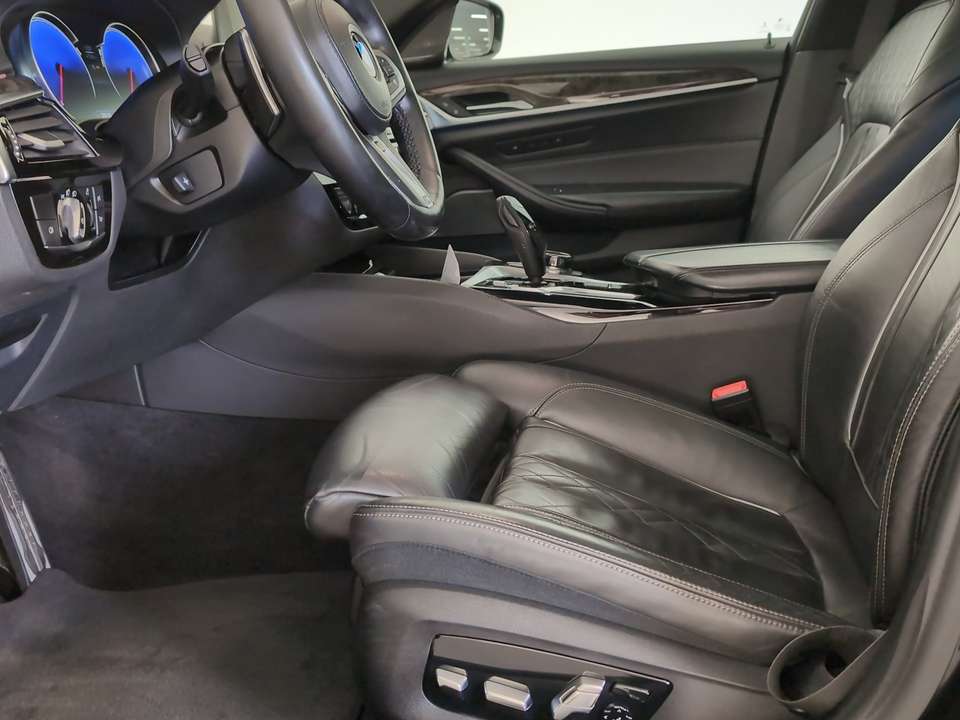 BMW M550 - Imagem 3
