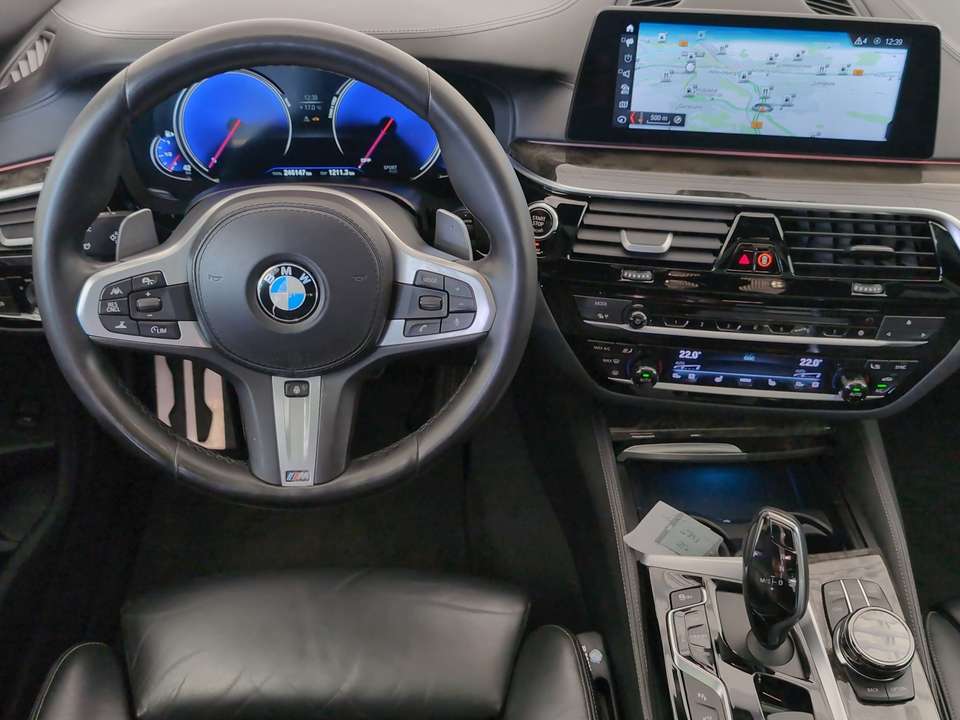 BMW M550 - Imagem 7