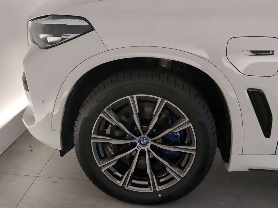 BMW X5 - Imagem 10