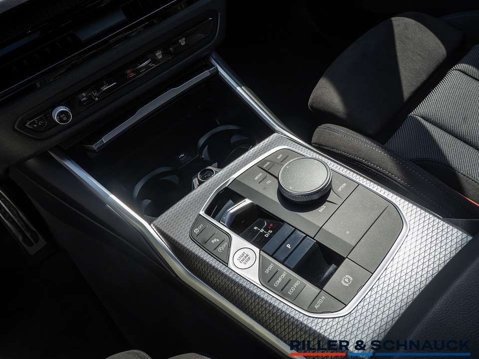 BMW 330 - Imagem 15