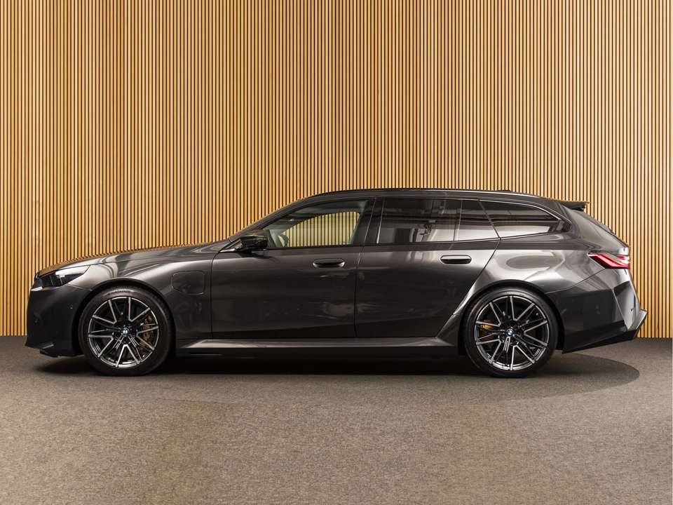 BMW M5 - Imagem 2