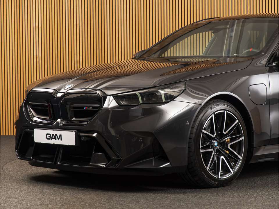 BMW M5 - Imagem 9