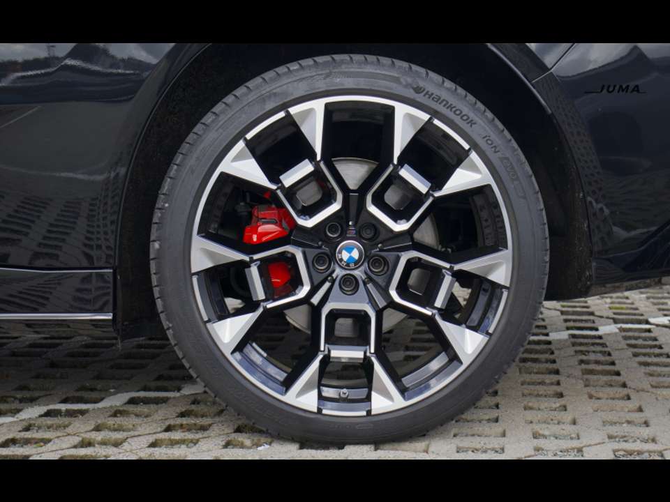 BMW iX3 - Imagem 3