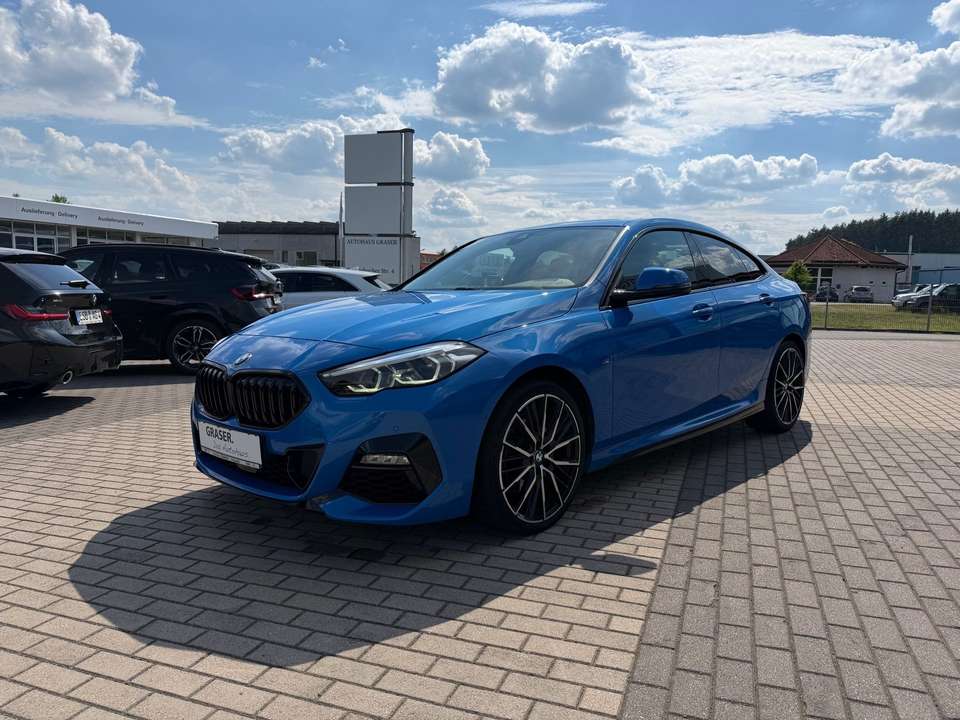 BMW 220 - Imagem 1