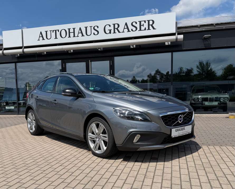 Volvo V40 Cross Country - Imagem 1