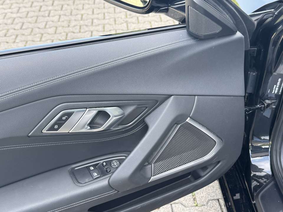 BMW Z4 - Imagem 8