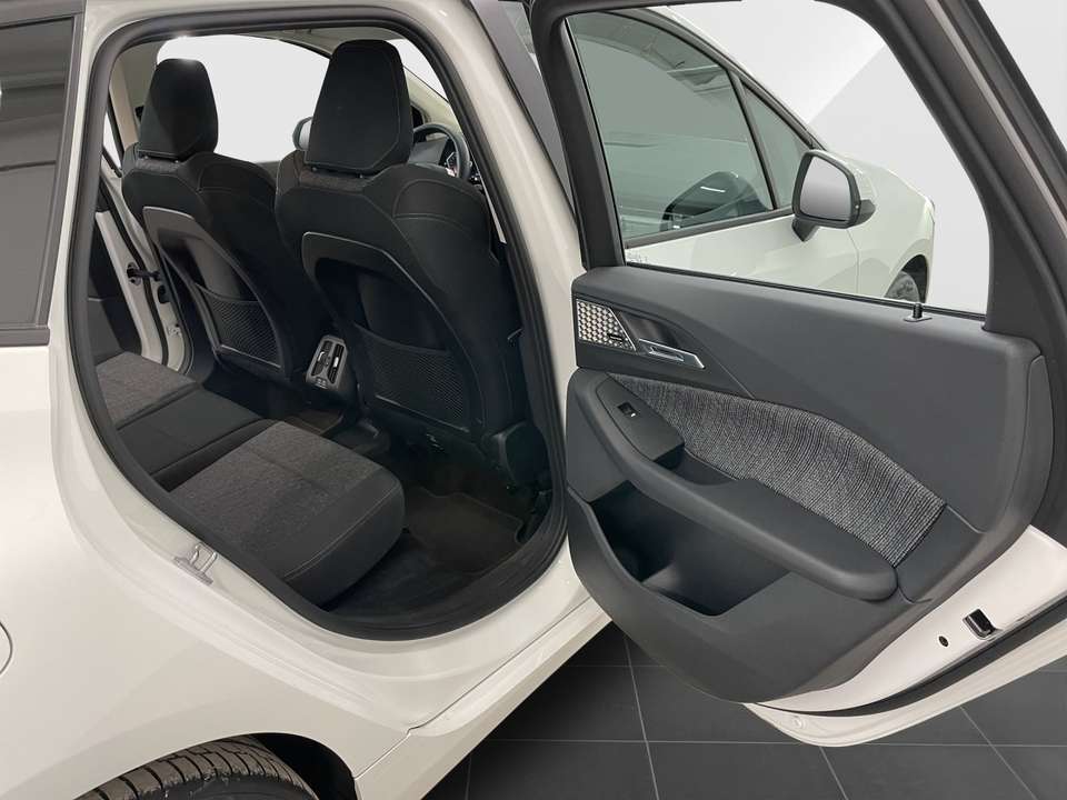 BMW 223 - Imagem 13