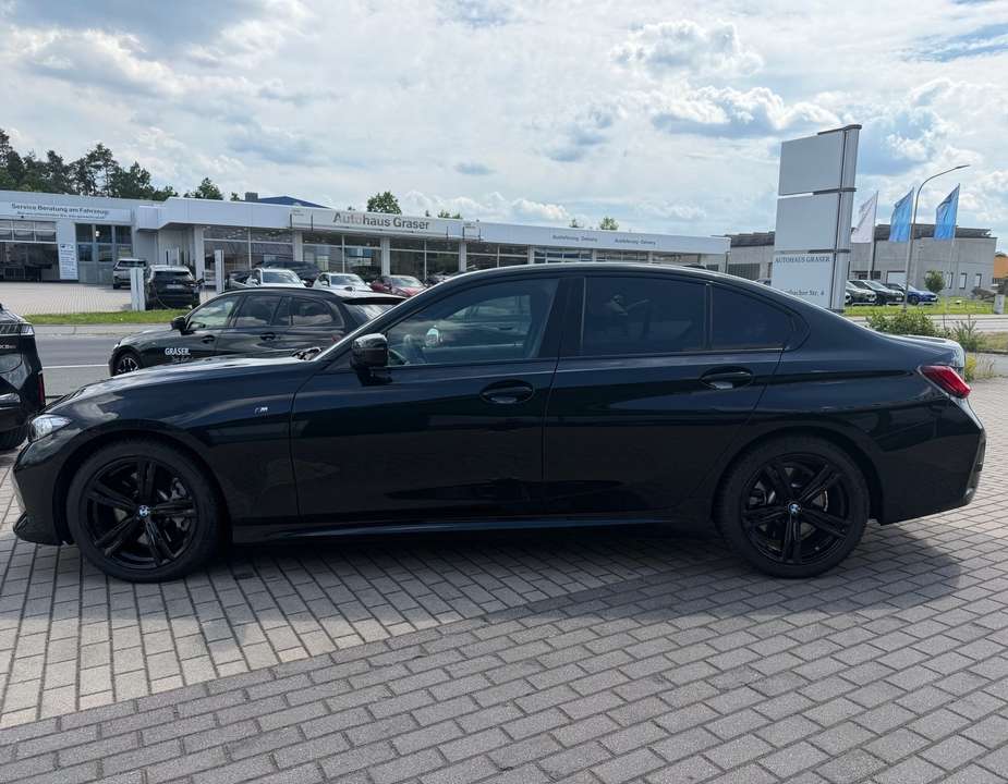 BMW 330 - Imagem 3