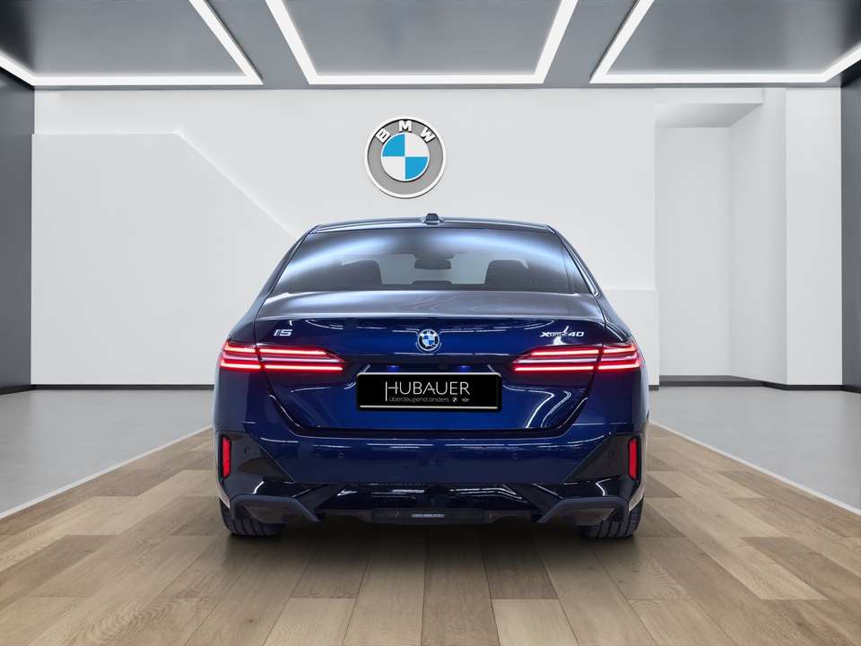 BMW i5 - Imagem 11