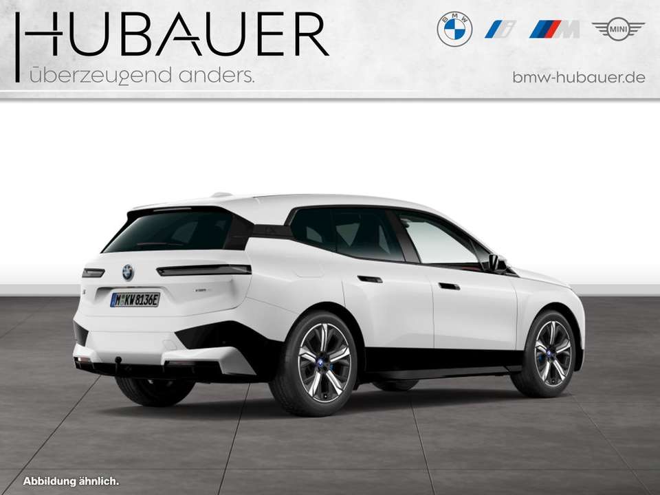 BMW iX - Imagem 2