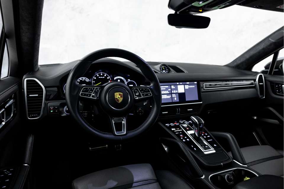 Porsche Cayenne - Imagem 15