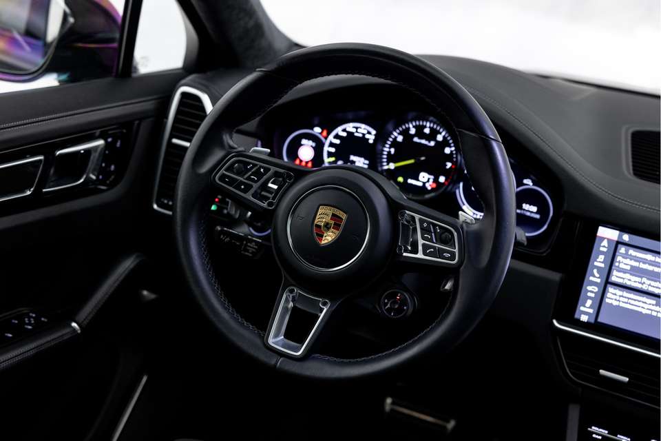 Porsche Cayenne - Imagem 17