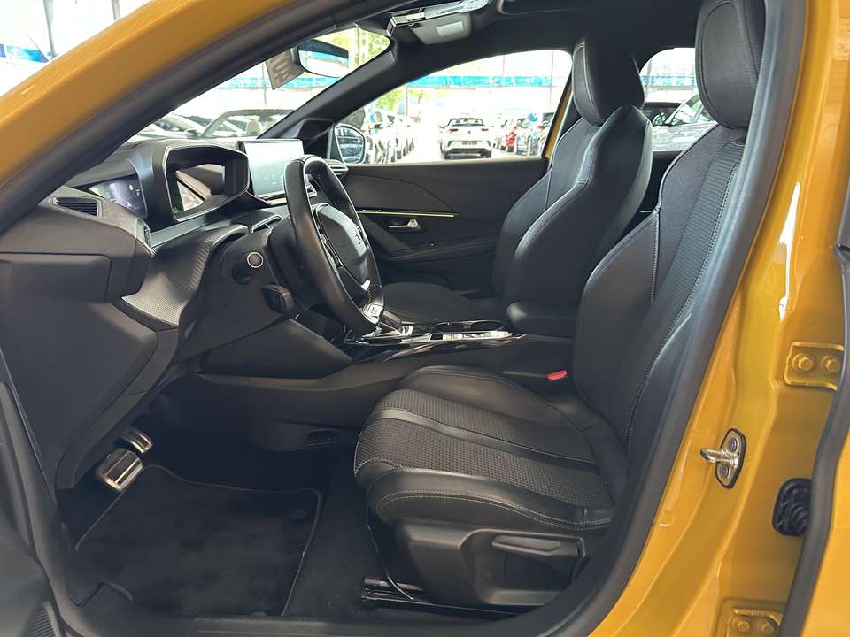 Peugeot e-208 - Imagem 8
