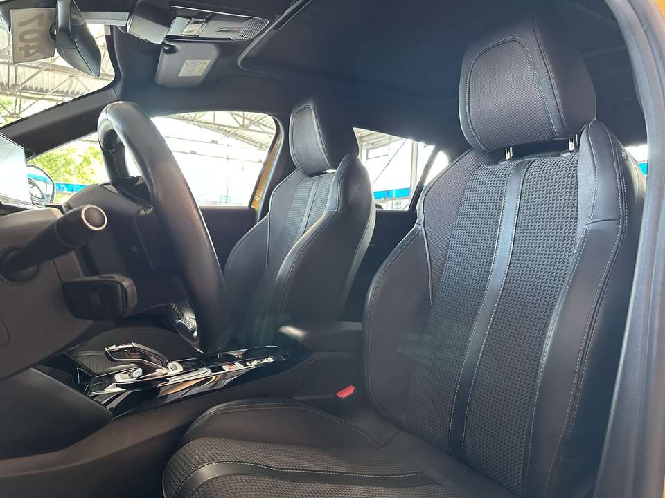 Peugeot e-208 - Imagem 9