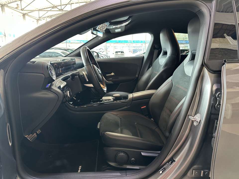Mercedes-Benz CLA 200 - Imagem 11