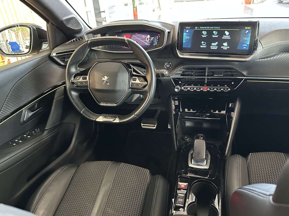 Peugeot e-208 - Imagem 12