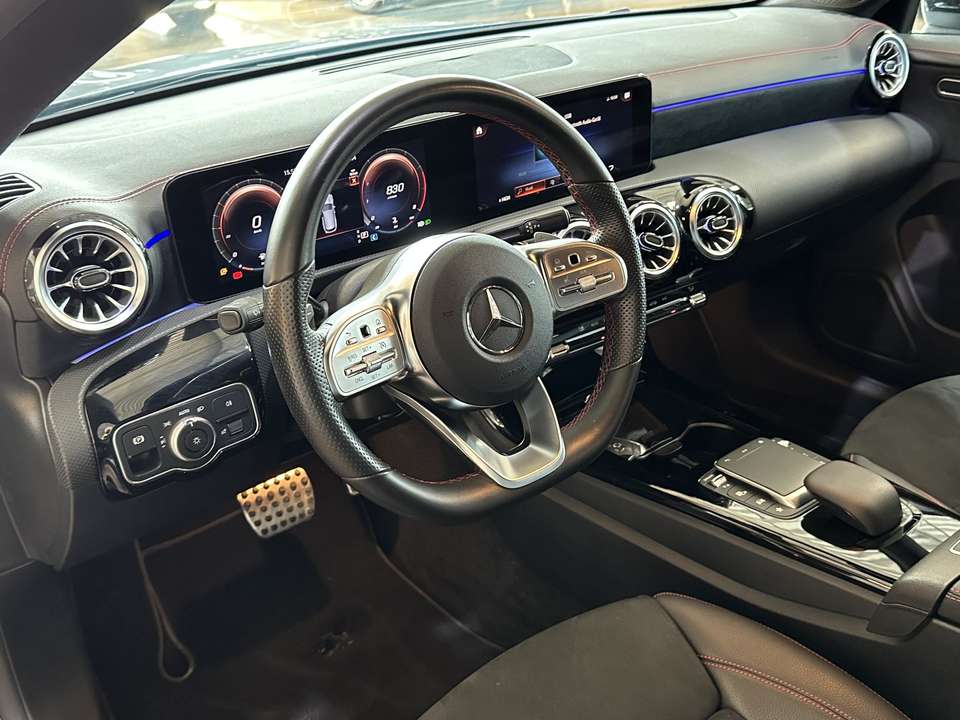 Mercedes-Benz CLA 200 - Imagem 14