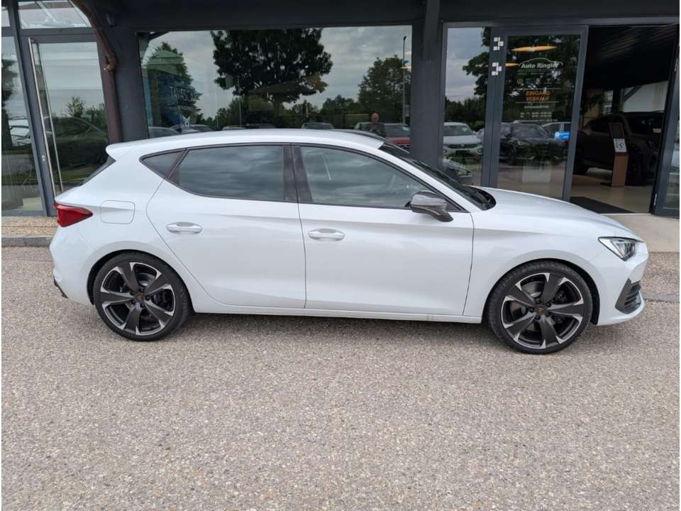 CUPRA Leon - Imagem 3