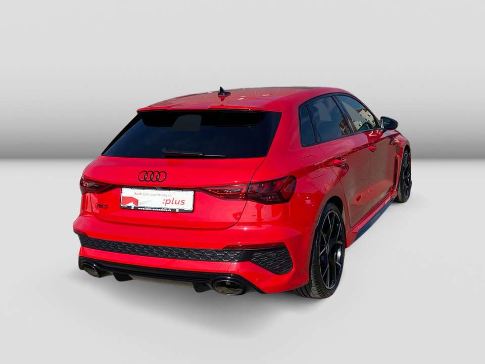 Audi RS3 - Imagem 4