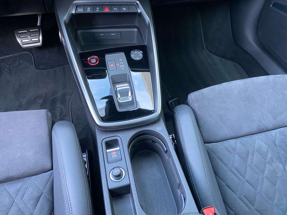 Audi RS3 - Imagem 8