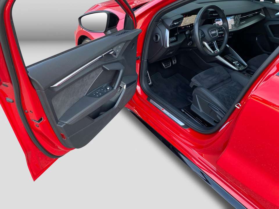 Audi RS3 - Imagem 14