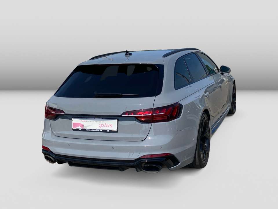 Audi RS4 - Imagem 4