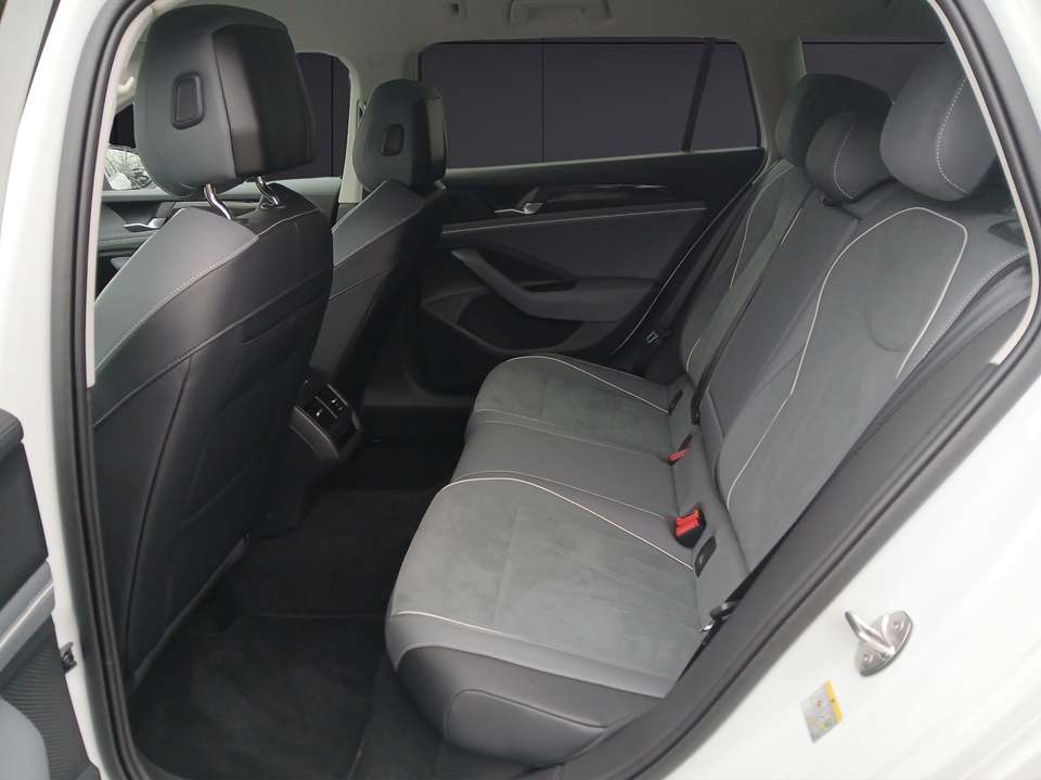 Volkswagen Passat - Imagem 12