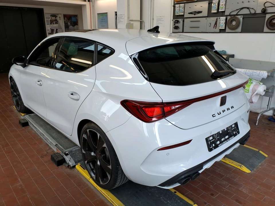 CUPRA Leon - Imagem 9