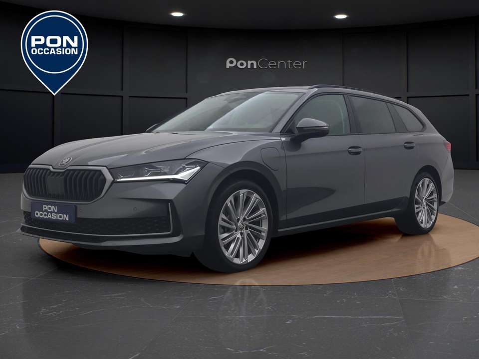 Skoda Superb - Imagem 1